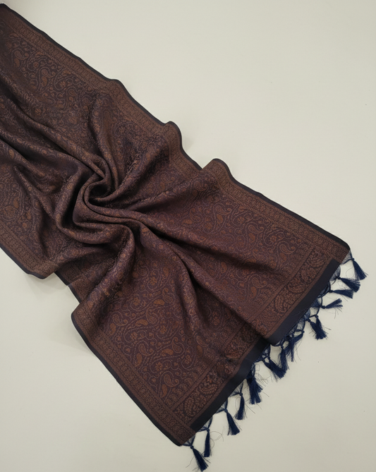 Banarasi weave silk stole for men styled with kurta for wedding and festivals