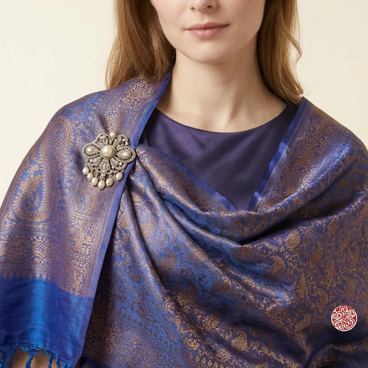 Mulberry silk tole with golden weave