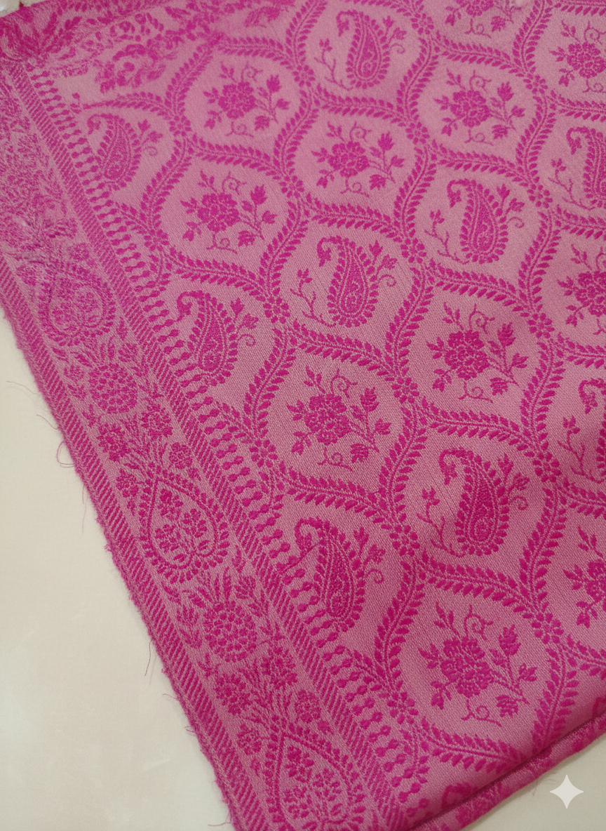 HANDWOVEN Pure silk banarasi weave stole in Pastel Pink