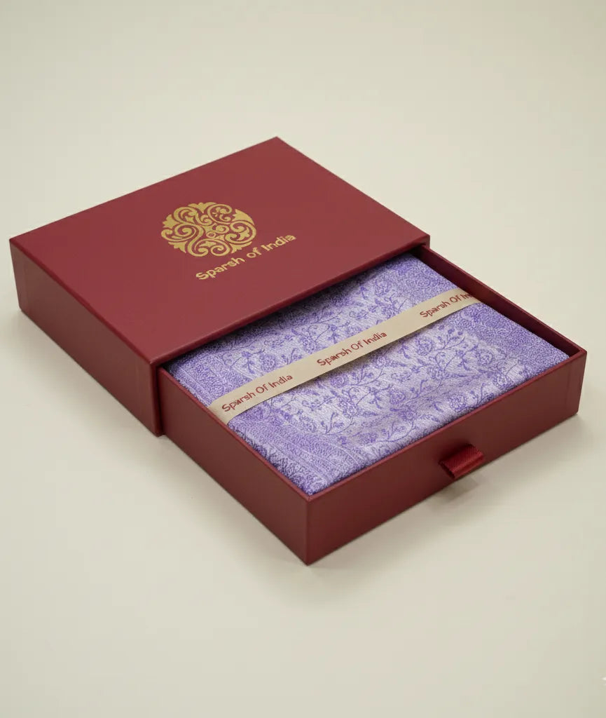 Lavender Banarasi pure silk stole - corporate gift for women handwoven in Kashi Banaras
